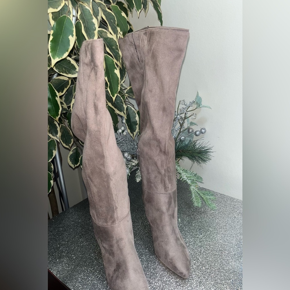 Charles By Charles David Knee High Taupe Heeled Boots Size 7.5M